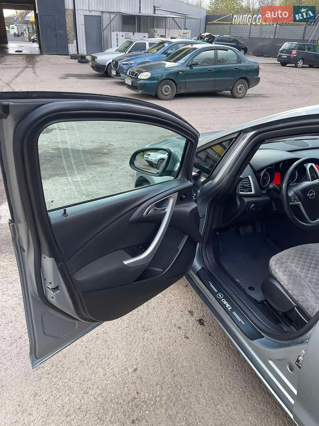 2011 Opel Astra - мініатюра 16