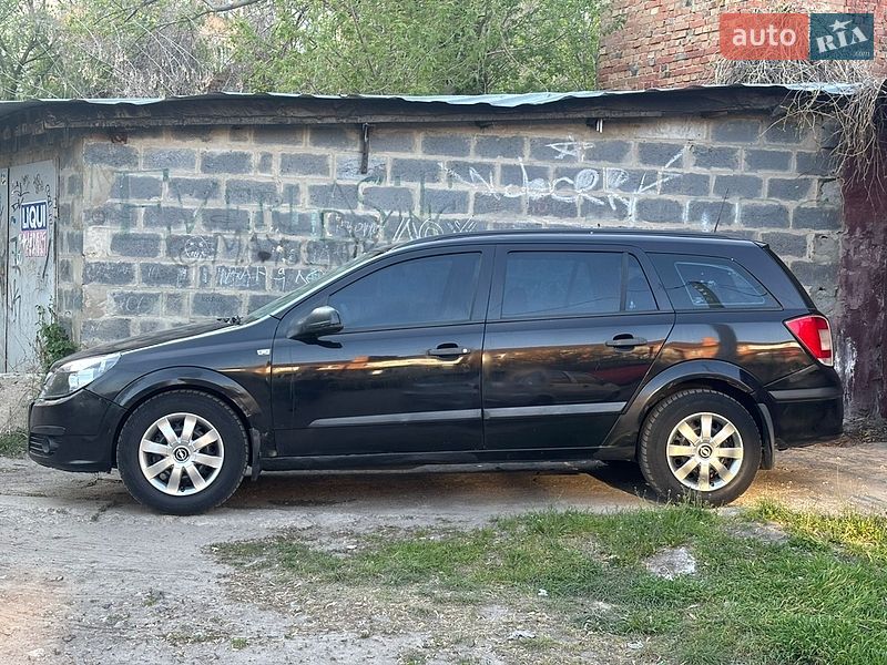 Универсал Opel Astra 2007 в Василькове