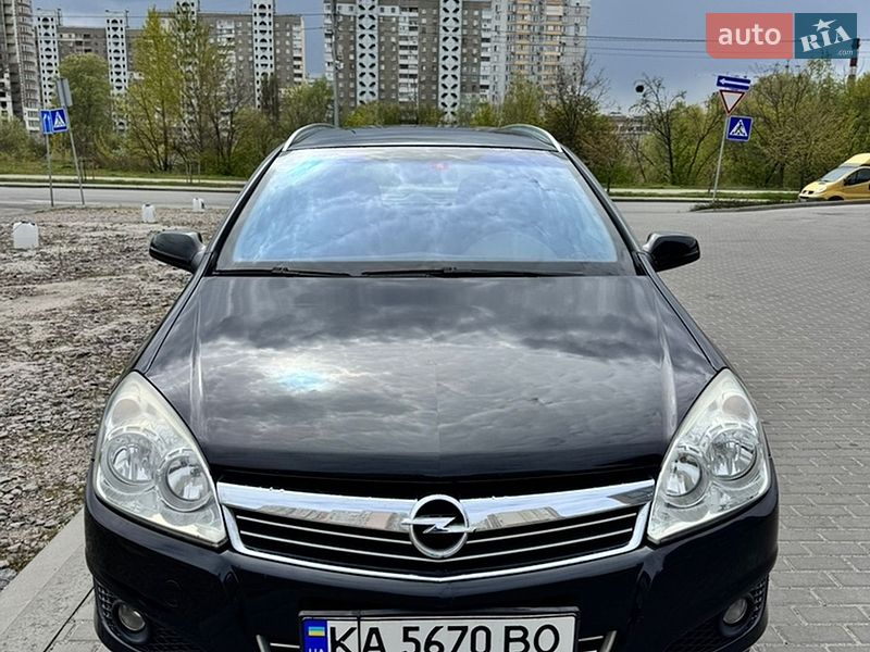 Универсал Opel Astra 2008 в Киеве
