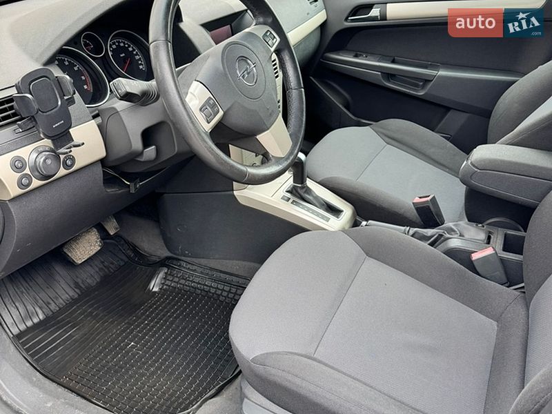Универсал Opel Astra 2008 в Киеве