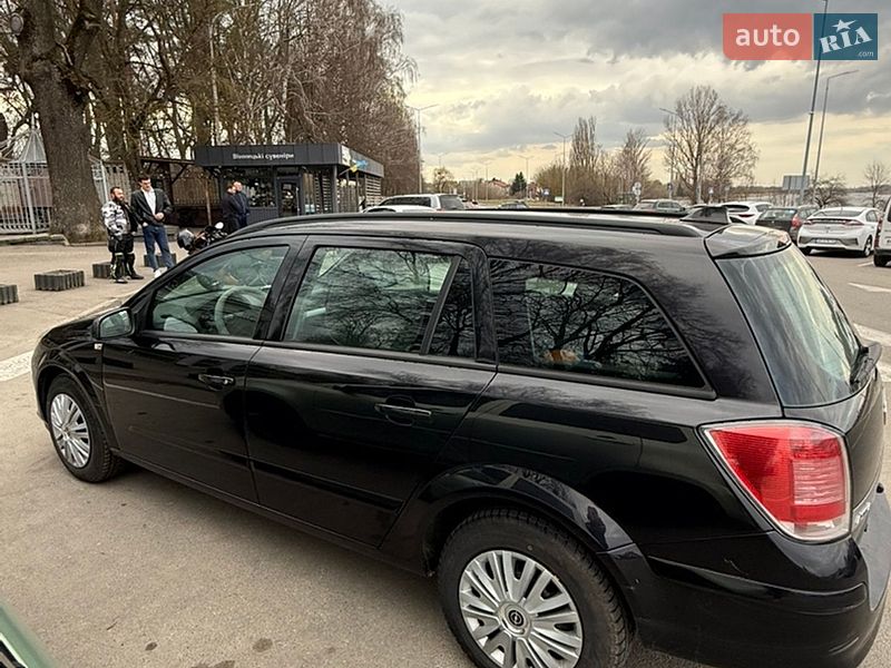 Универсал Opel Astra 2006 в Могилев-Подольске