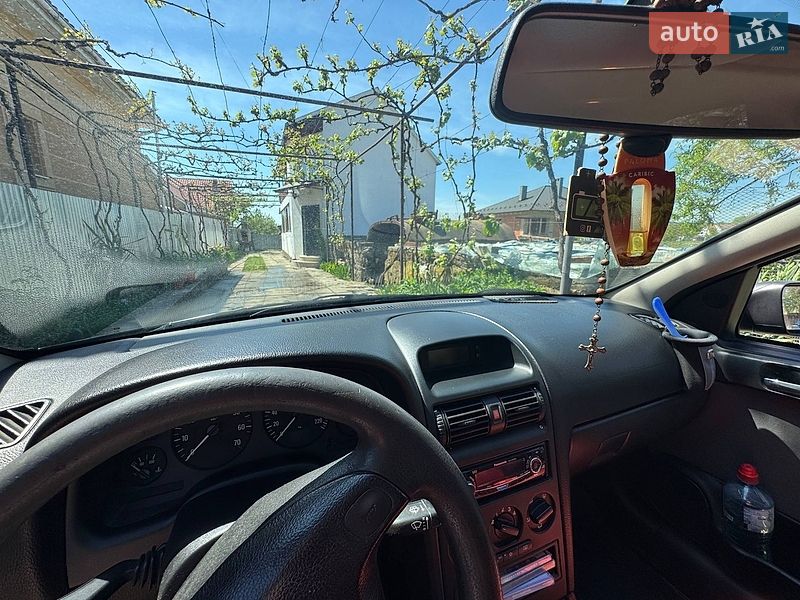 Седан Opel Astra 2007 в Среднем фото 6 Седан Opel Astra 2007 в Среднем