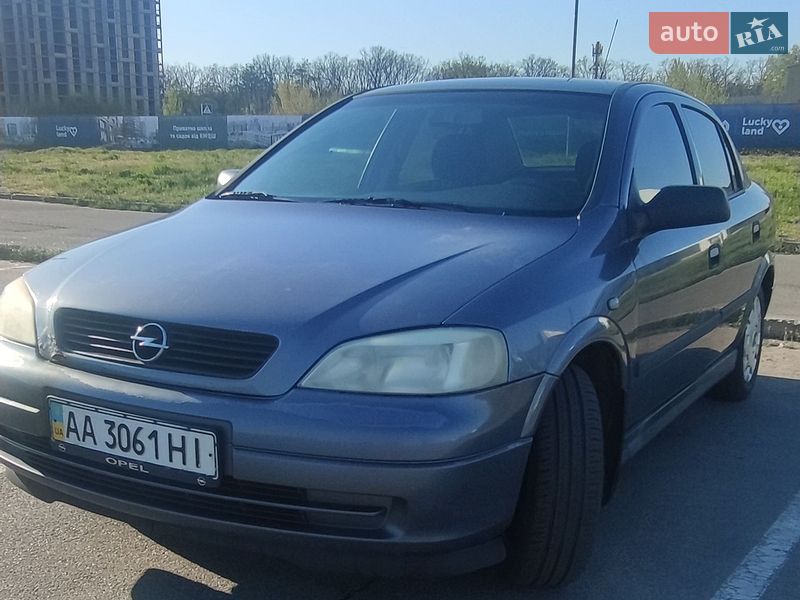 Седан Opel Astra 2008 в Киеве