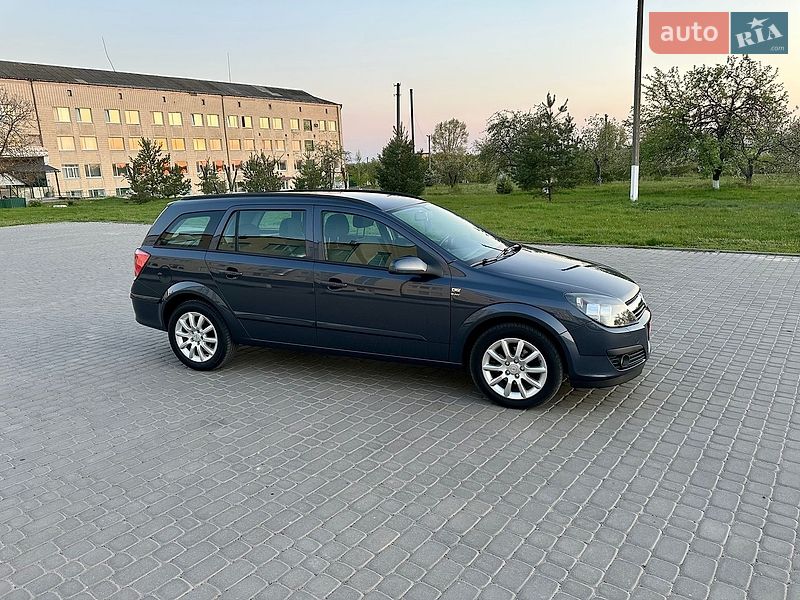 Универсал Opel Astra 2007 в Теплике