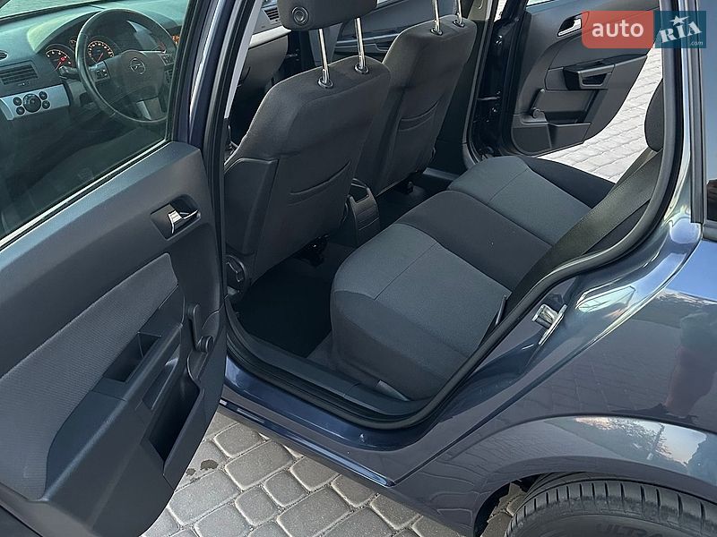 Универсал Opel Astra 2007 в Теплике