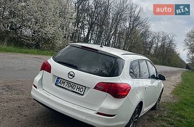 Универсал Opel Astra 2012 в Бердичеве