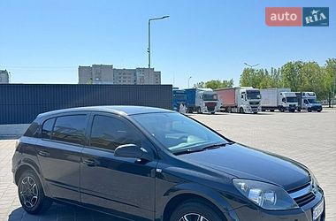 Хэтчбек Opel Astra 2006 в Черкассах