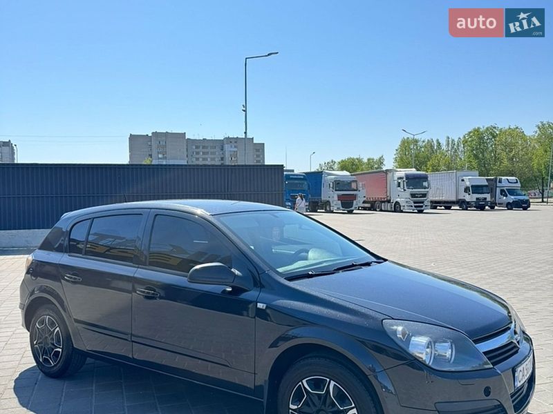 Хэтчбек Opel Astra 2006 в Черкассах