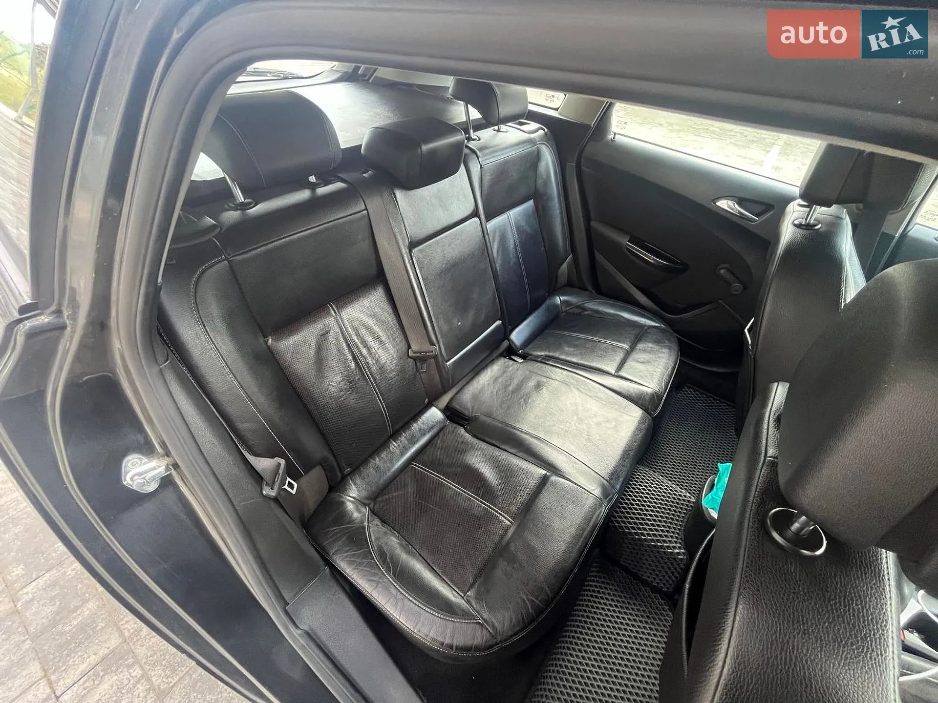 2012 Opel Astra - мініатюра 2