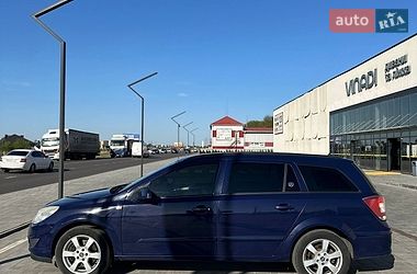 Универсал Opel Astra 2008 в Луцке