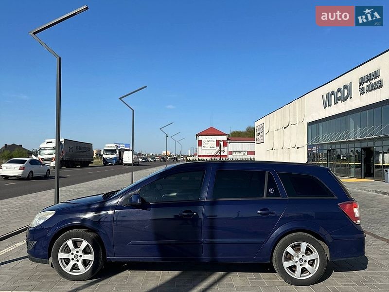 Универсал Opel Astra 2008 в Луцке