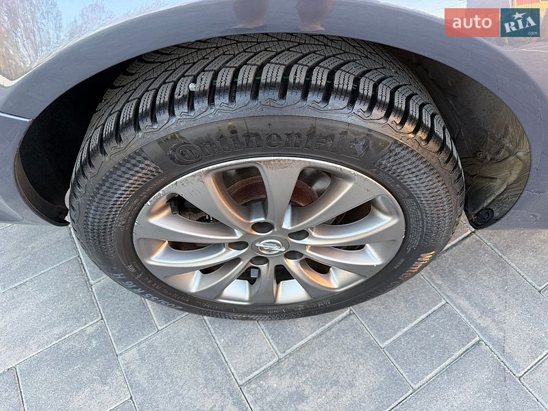 Универсал Opel Astra 2010 в Луцке
