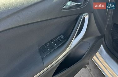 Универсал Opel Astra 2018 в Жовкве