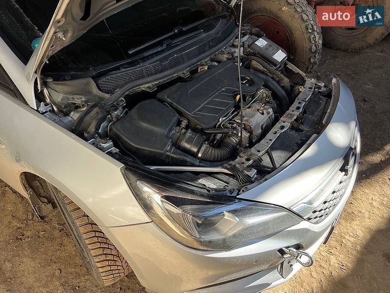 Универсал Opel Astra 2017 в Бучаче