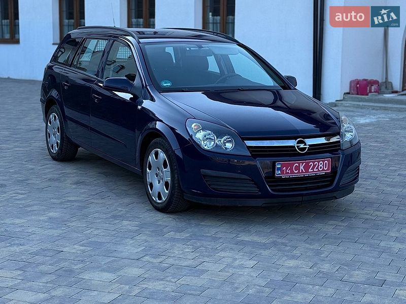 Универсал Opel Astra 2006 в Долине
