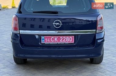 Универсал Opel Astra 2006 в Долине