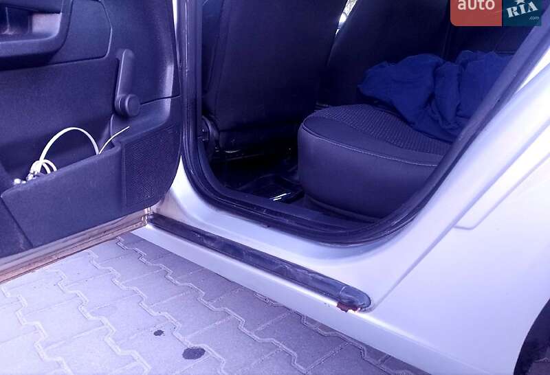 Универсал Opel Astra 2009 в Зборове