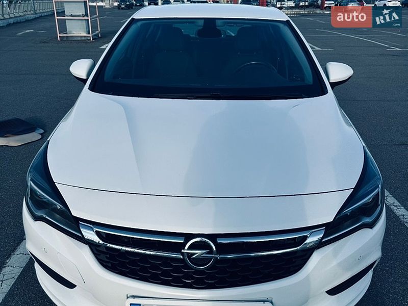 Хэтчбек Opel Astra 2018 в Киеве фото Хэтчбек Opel Astra 2018 в Киеве
