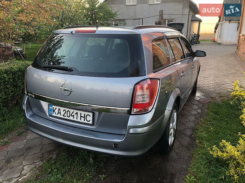 Универсал Opel Astra 2007 в Луцке