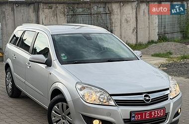 Универсал Opel Astra 2008 в Луцке