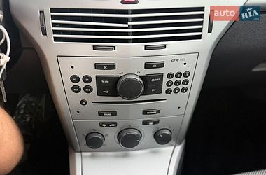 Универсал Opel Astra 2008 в Луцке