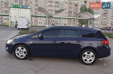 Универсал Opel Astra 2011 в Хмельницком