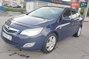 Универсал Opel Astra 2011 в Хмельницком