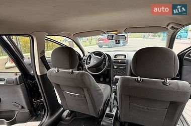 Седан Opel Astra 2003 в Киеве