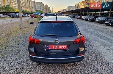 Универсал Opel Astra 2013 в Киеве