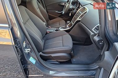 Универсал Opel Astra 2013 в Киеве