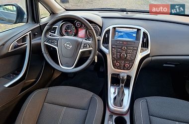 Универсал Opel Astra 2013 в Киеве