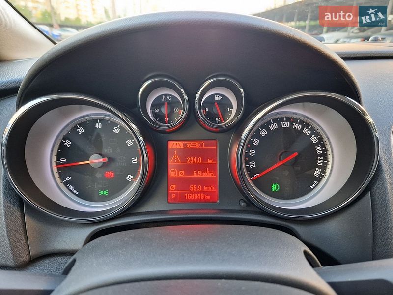 Универсал Opel Astra 2013 в Киеве