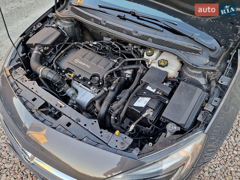 Универсал Opel Astra 2013 в Киеве