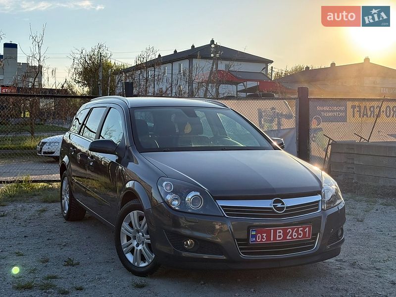 Универсал Opel Astra 2009 в Белой Церкви