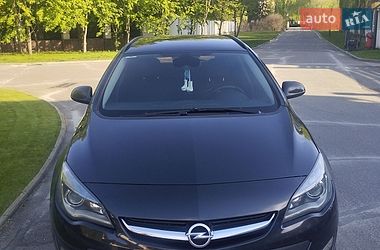 Універсал Opel Astra 2014 в Києві