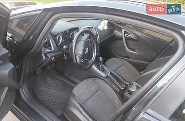 Универсал Opel Astra 2014 в Киеве