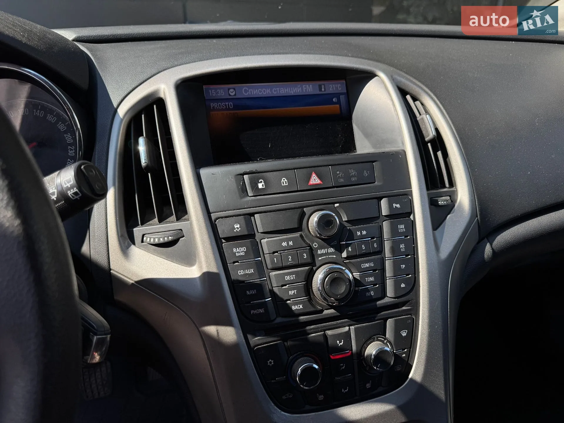 2012 Opel Astra - мініатюра 18