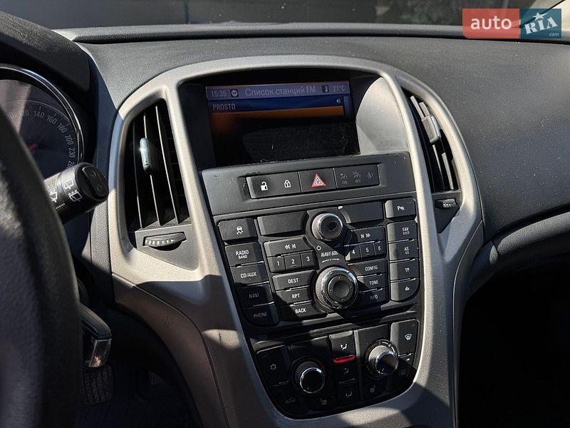 Универсал Opel Astra 2012 в Одессе
