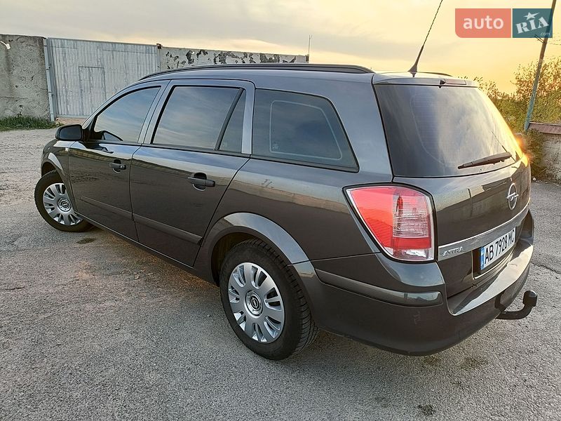 Универсал Opel Astra 2009 в Виннице
