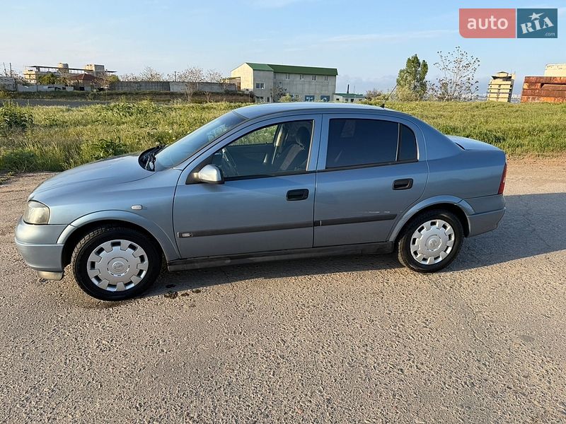Седан Opel Astra 2007 в Одессе