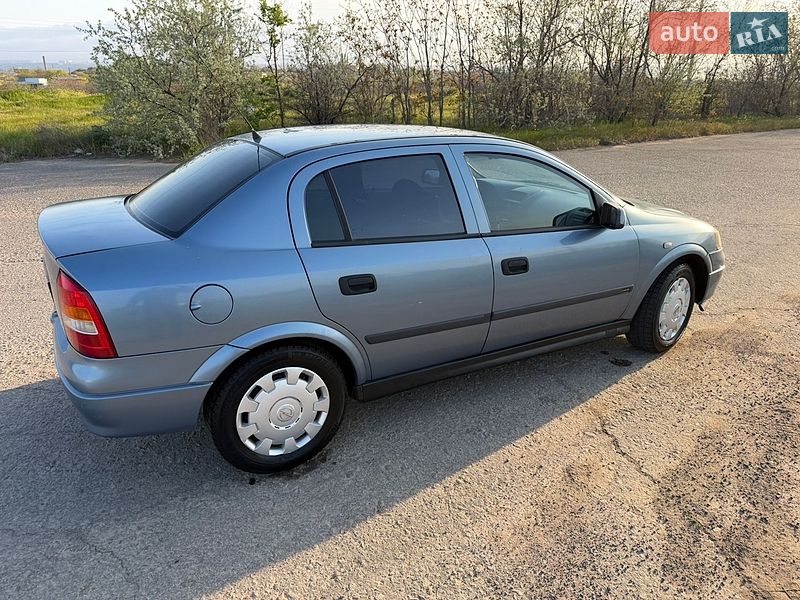 Седан Opel Astra 2007 в Одессе