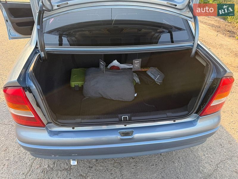 Седан Opel Astra 2007 в Одессе