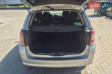 Універсал Opel Astra 2006 в Тернополі