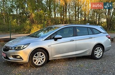 Универсал Opel Astra 2018 в Хмельницком