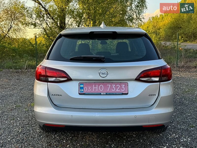 Универсал Opel Astra 2018 в Хмельницком