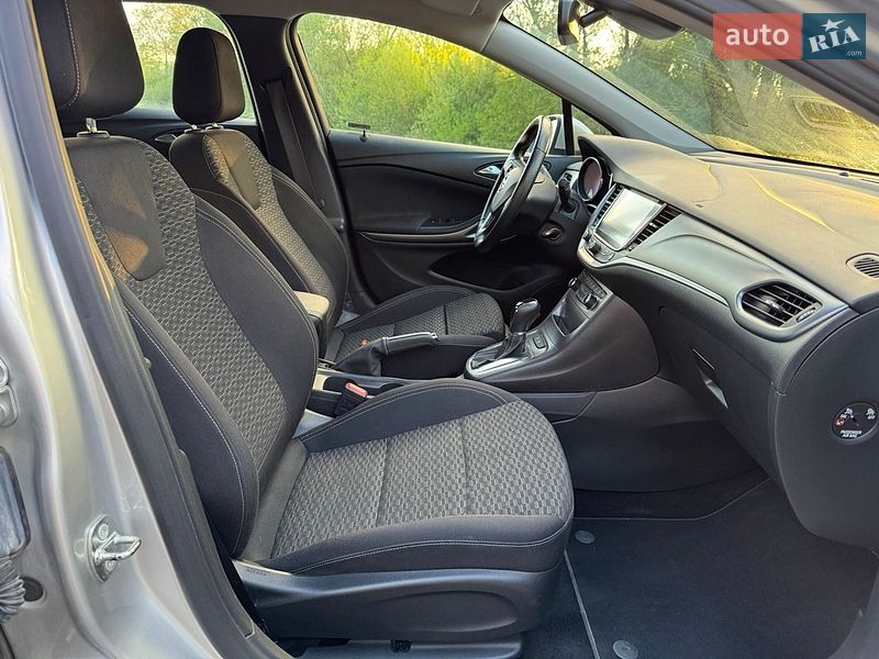 Универсал Opel Astra 2018 в Хмельницком
