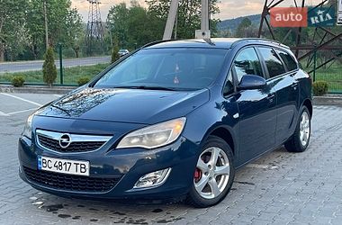 Универсал Opel Astra 2012 в Турке