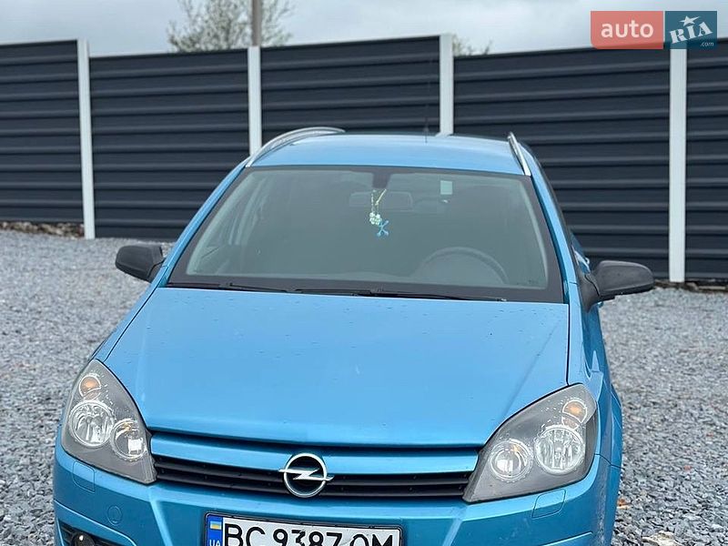 Универсал Opel Astra 2005 в Ровно