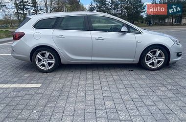 Универсал Opel Astra 2013 в Самборе
