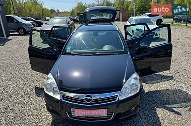 Универсал Opel Astra 2010 в Полтаве